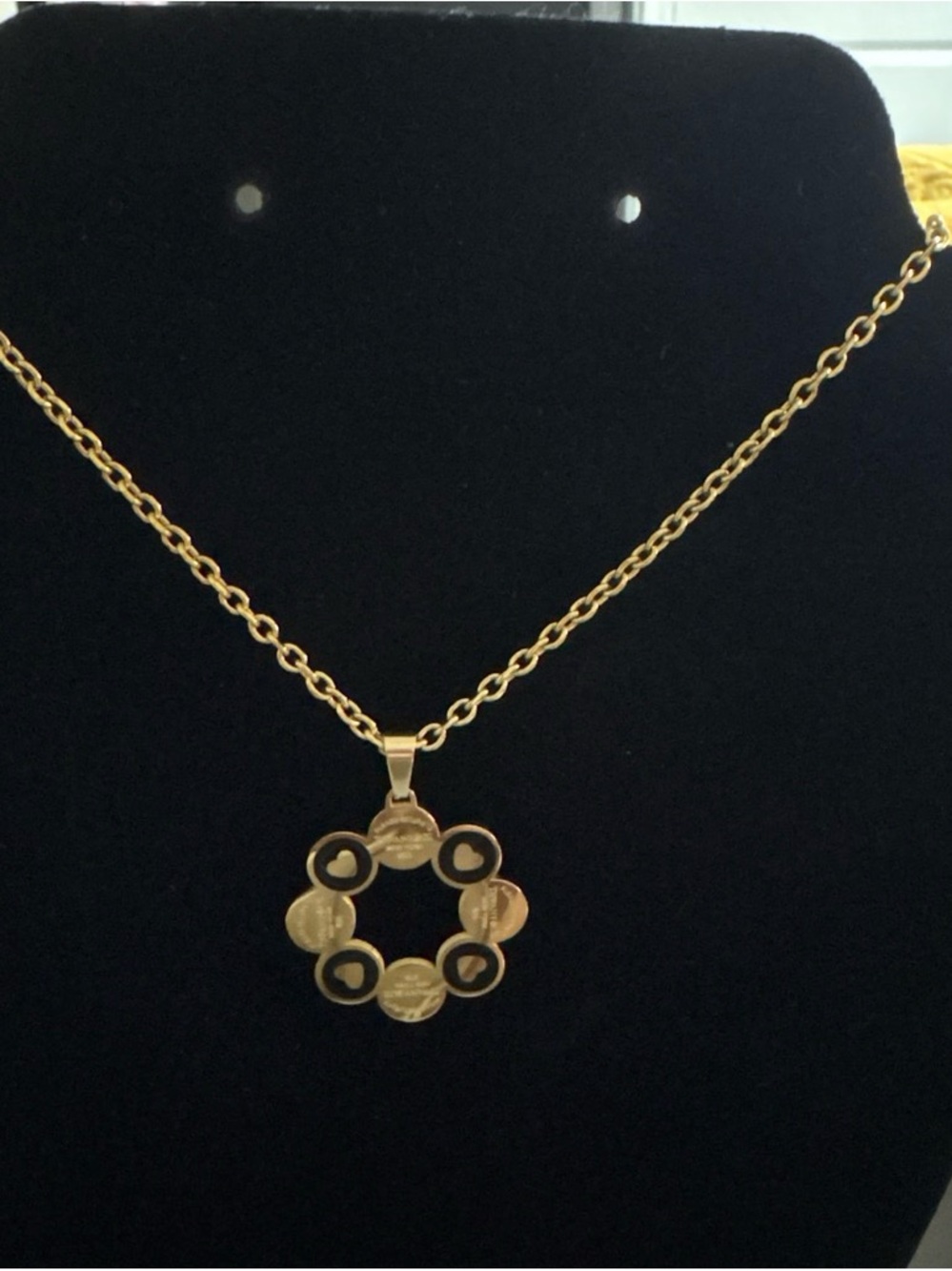 Gold Circle Pendant Necklace - Women's Elegant Gold Tone Jewelry